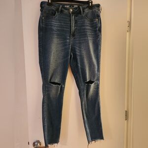 Old Navy Skinny Distressed Jeans